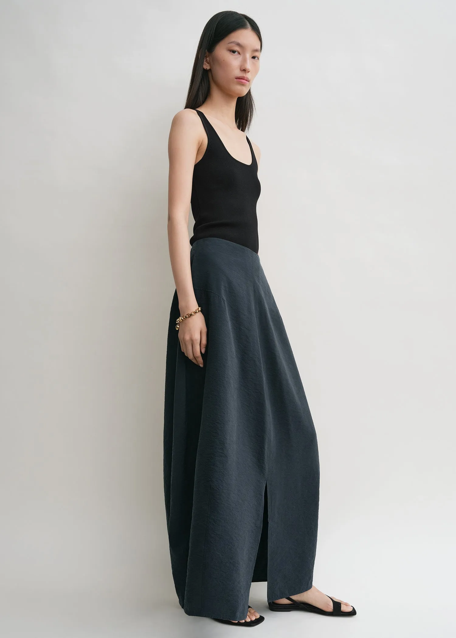 Parachute skirt nightfall