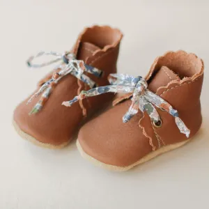 Scalloped Leather Baby Girl Boots in Walnut