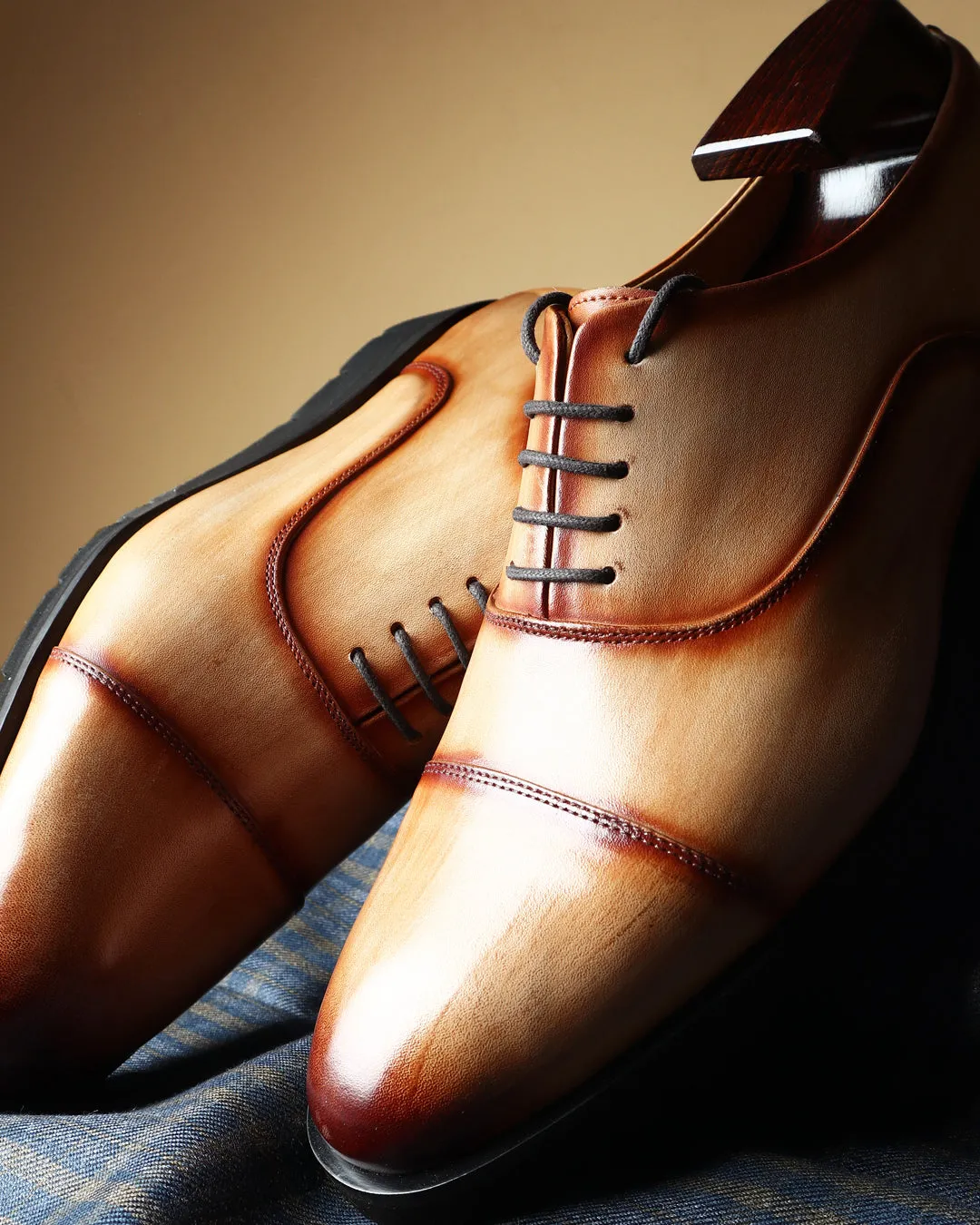 Tan Mirror Glossed Handpainted Patina Extralight Captoe Oxfords